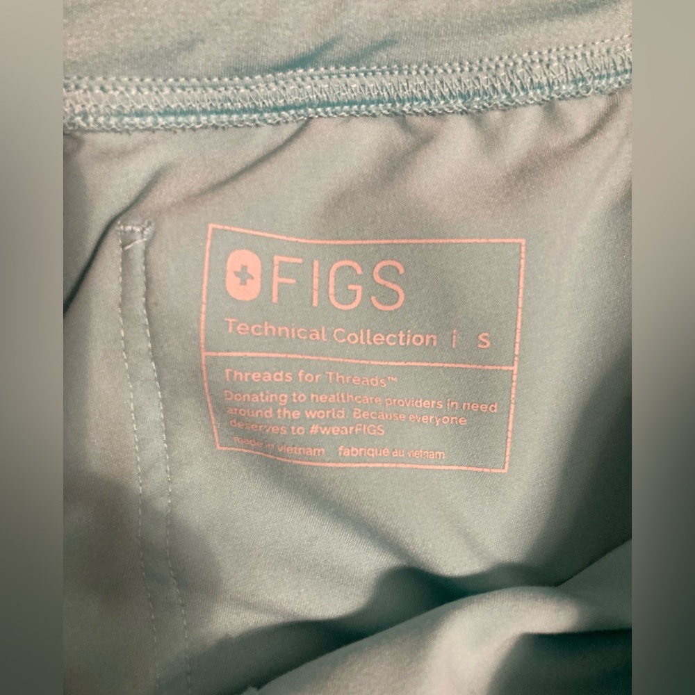 Women’s FIGS scrubs fresh aqua